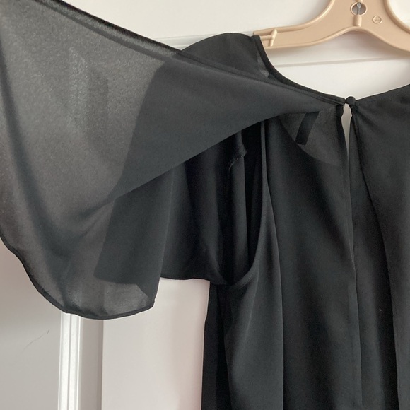 MELANIE LYNE, KATHERINE BARCLAY MONTRAEL | black batwing tiered top, size large - Picture 7 of 7